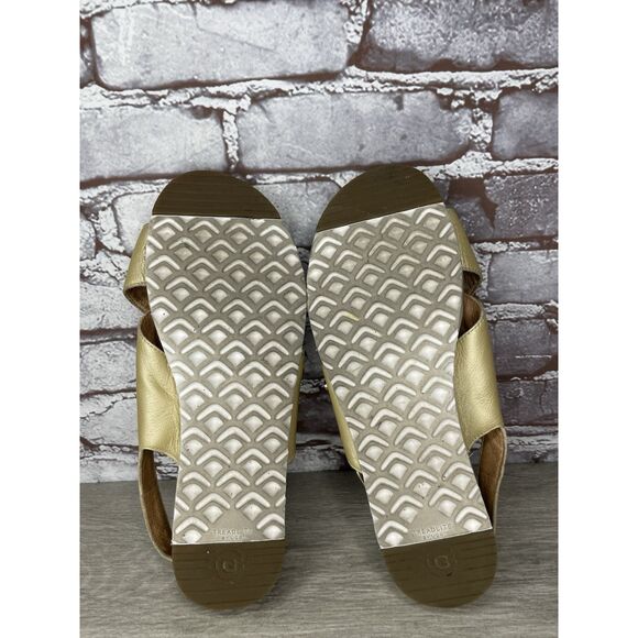 UGG Gold Leather Kamile Cross Strap Comfort Sandals Women Sz 10M US/41EU 1111040 - Picture 10 of 16